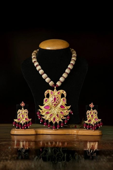 Real Stone Henpata Set with Muga Beads