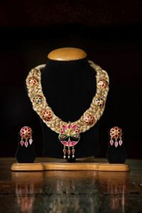 Real Stone Japi Lokaparo Set with Muga Nesa Braids