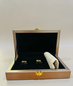 Gift set – Ghisa Muga pocket square and cufflink