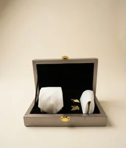Gift set - Eri Silk tie, Eri pocket square and rhino cufflink